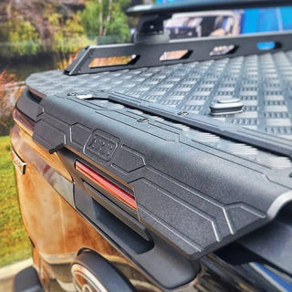 Hardlid ARB Couvre-Benne Aluminium Toyota Hilux 2016+ Double Cab sur Xperts4x4 Accessoires 4x4 Off-Road