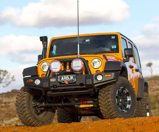 Pare-choc ARB Deluxe BullBar en Acier pour Jeep Wrangler JK de 2007 à 2019 sur Xperts4x4 Accessoires 4x4 Off-Road