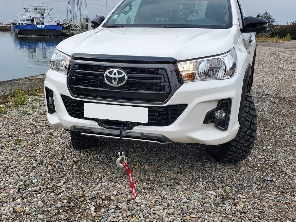 Platine de treuil intégrée au pare-chocs d'origine pour Toyota Hilux Revo avant 12/2020 N4-Offroad - Toyota Hilux 2016+