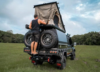 Tente de toit BOSS avec barres de toit Campboss 4x4 2330mm x 1480mm sur Xperts4x4 Accessoires 4x4 Off-Road