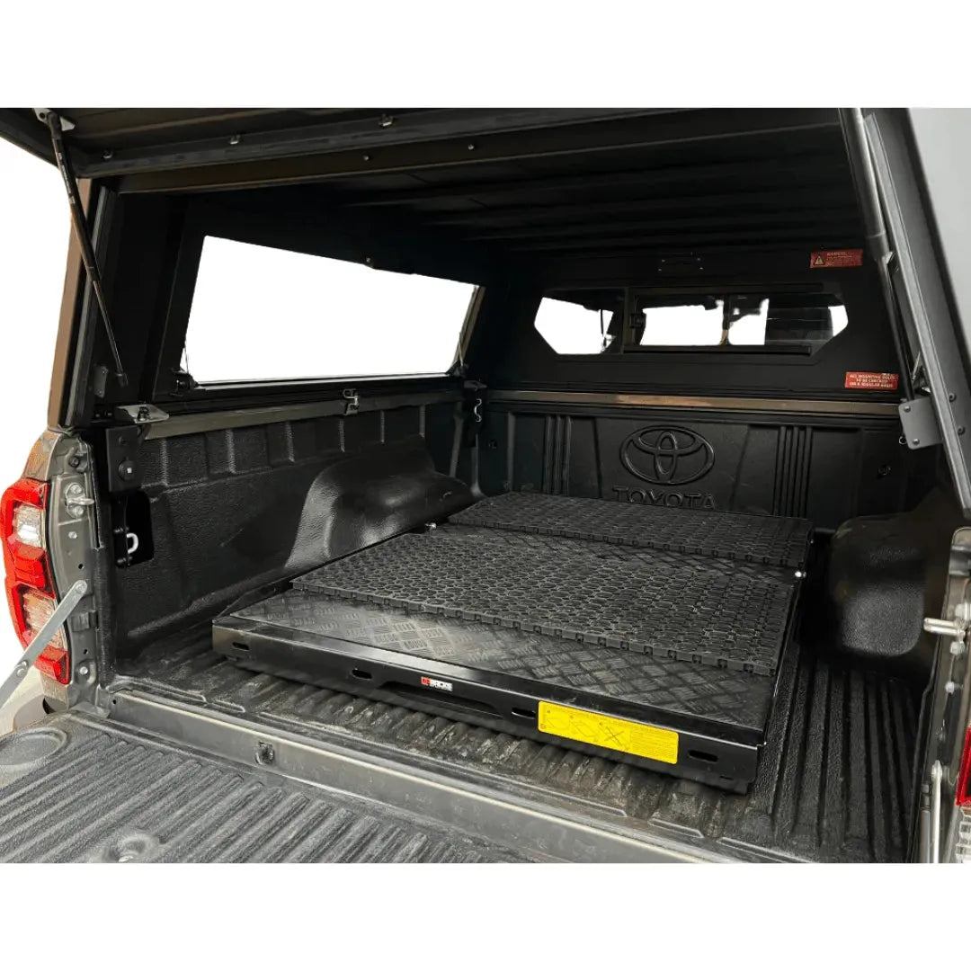 Hardtop Alu-Cab Contour Toyota Tacoma 2024+ sur Xperts4x4 Accessoires 4x4 Off-Road