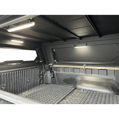 Hardtop Alu-Cab Contour Toyota Tacoma 2024+ sur Xperts4x4 Accessoires 4x4 Off-Road