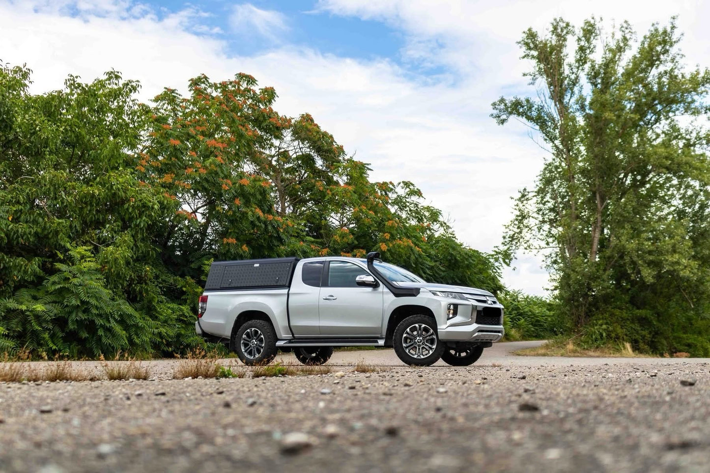 Hardtop Alu-Cab Explorer 3 Mitsubishi L200 2016+ sur Xperts4x4 Accessoires 4x4 Off-Road