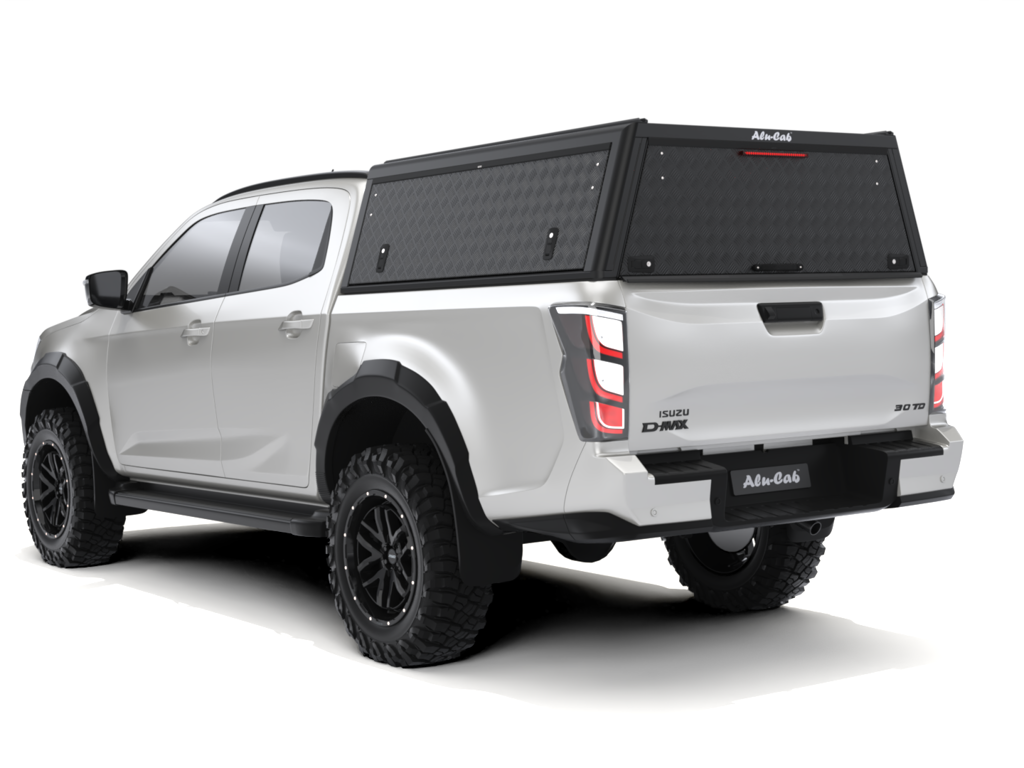 Hardtop Alu-Cab "Guard" pour Isuzu D-Max 2020+ Double-Cab, robuste et en aluminium, monté sur le véhicule.