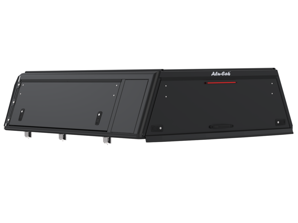 Hardtop Alu-Cab Guard en aluminium pour Toyota Tacoma 2024+, version lisse, robuste et adapté pour le modèle tout-terrain.