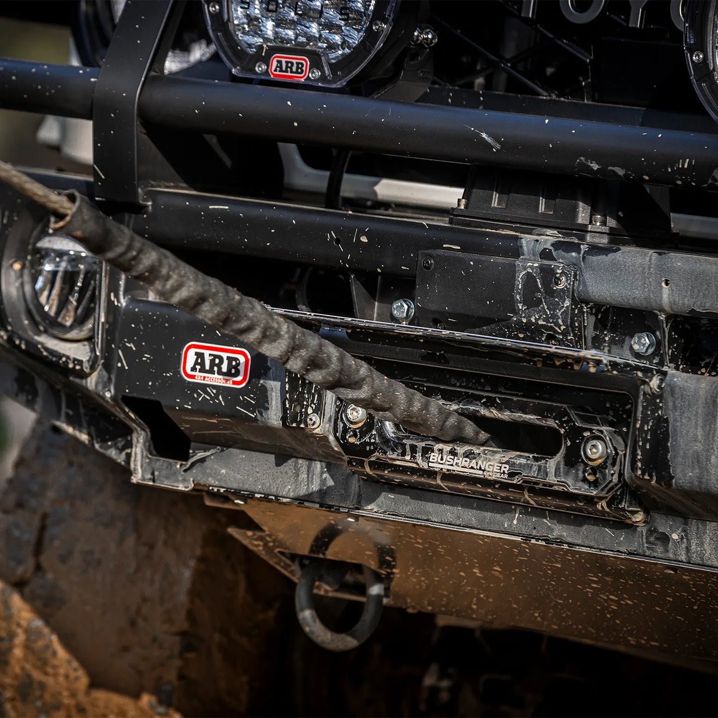 Treuil REVO MKII 4 536 kg | Câble Acier ou Synthétique - Bushranger 4x4 Gear sur Xperts4x4 Accessoires 4x4 Off-Road