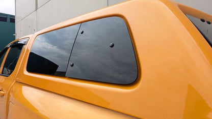 Hardtop STYLISH vitré Toyota Hilux 2026+ Double Cab | AEROKLAS Xperts 4x4