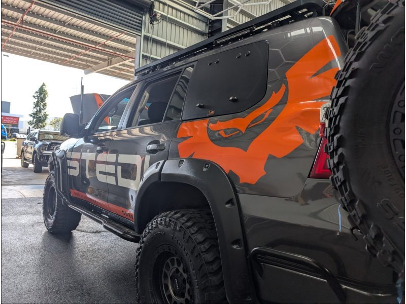 Ouvrant latéral papillon Emuwing arrière gauche pour Land Cruiser VDJ200 - Toyota LC200