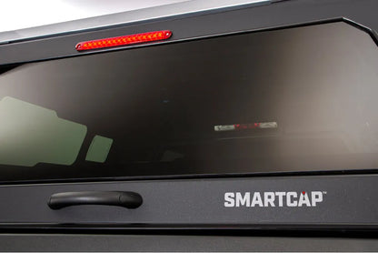 Hardtop RSI EVO SPORT pour Dodge RAM 1500 2009 à présent, en métal noir, avec fenêtres latérales et fixation robuste.