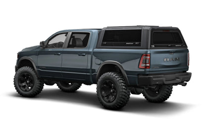 Hardtop RSI EVO SPORT pour Dodge RAM 1500 2009 à présent, en métal noir, installé sur le véhicule.