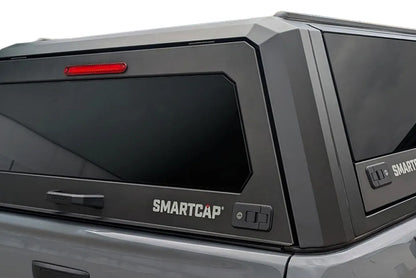 Hardtop RSI EVO SPORT pour Dodge RAM 1500 2009 à Présent, vue de face avec finition noire et fixation robuste