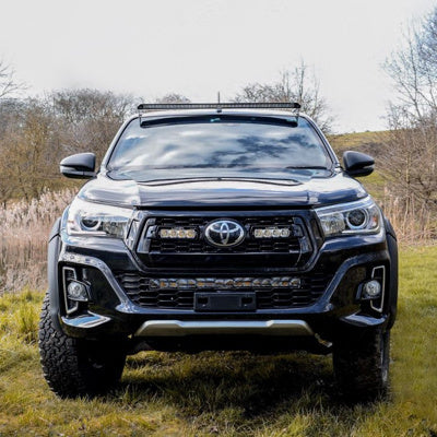 Toit Kit de montage Toyota Hilux 2015+ pour Triple-R 24/Linear 42 LAZER LAMPS sur Xperts4x4 Accessoires 4x4 Off-Road