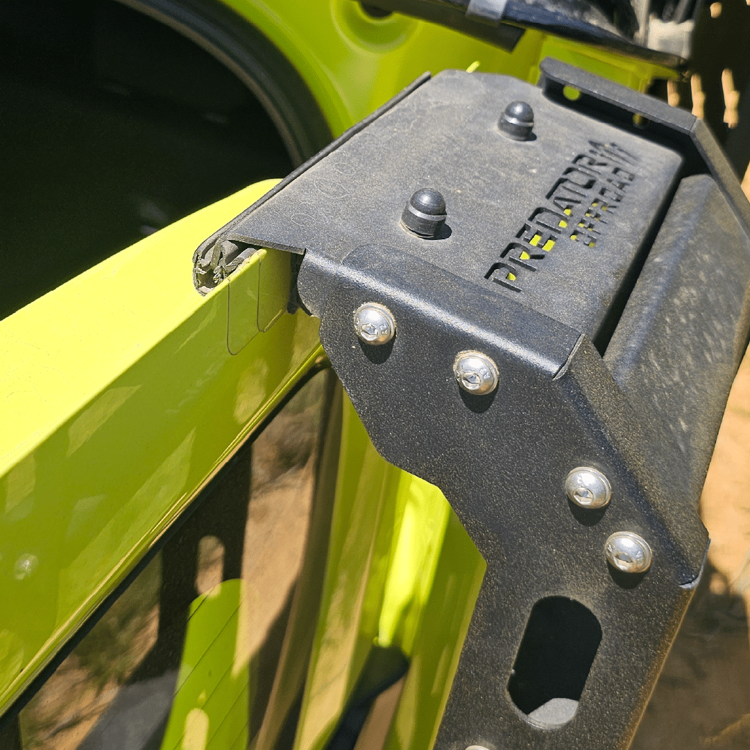 Échelle latérale Suzuki Jimny 5 portes (2018+) Predator Offroad sur Xperts4x4 Accessoires 4x4 Off-Road