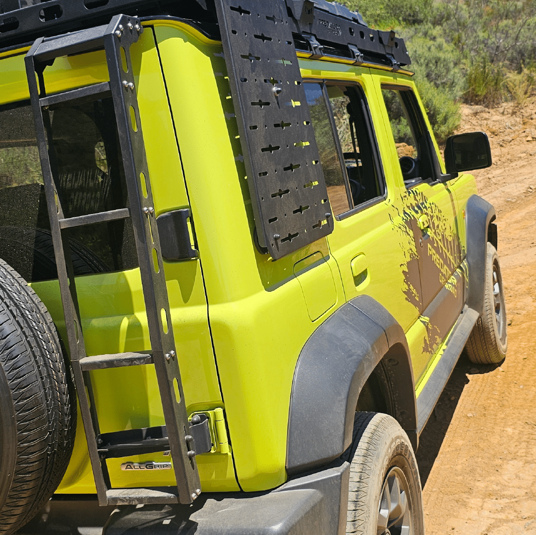 Échelle latérale Suzuki Jimny 5 portes (2018+) Predator Offroad sur Xperts4x4 Accessoires 4x4 Off-Road