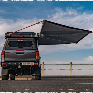 Auvent 180° 2.6m Autoportant Alu-Cab sur Xperts4x4 Accessoires 4x4 Off-Road