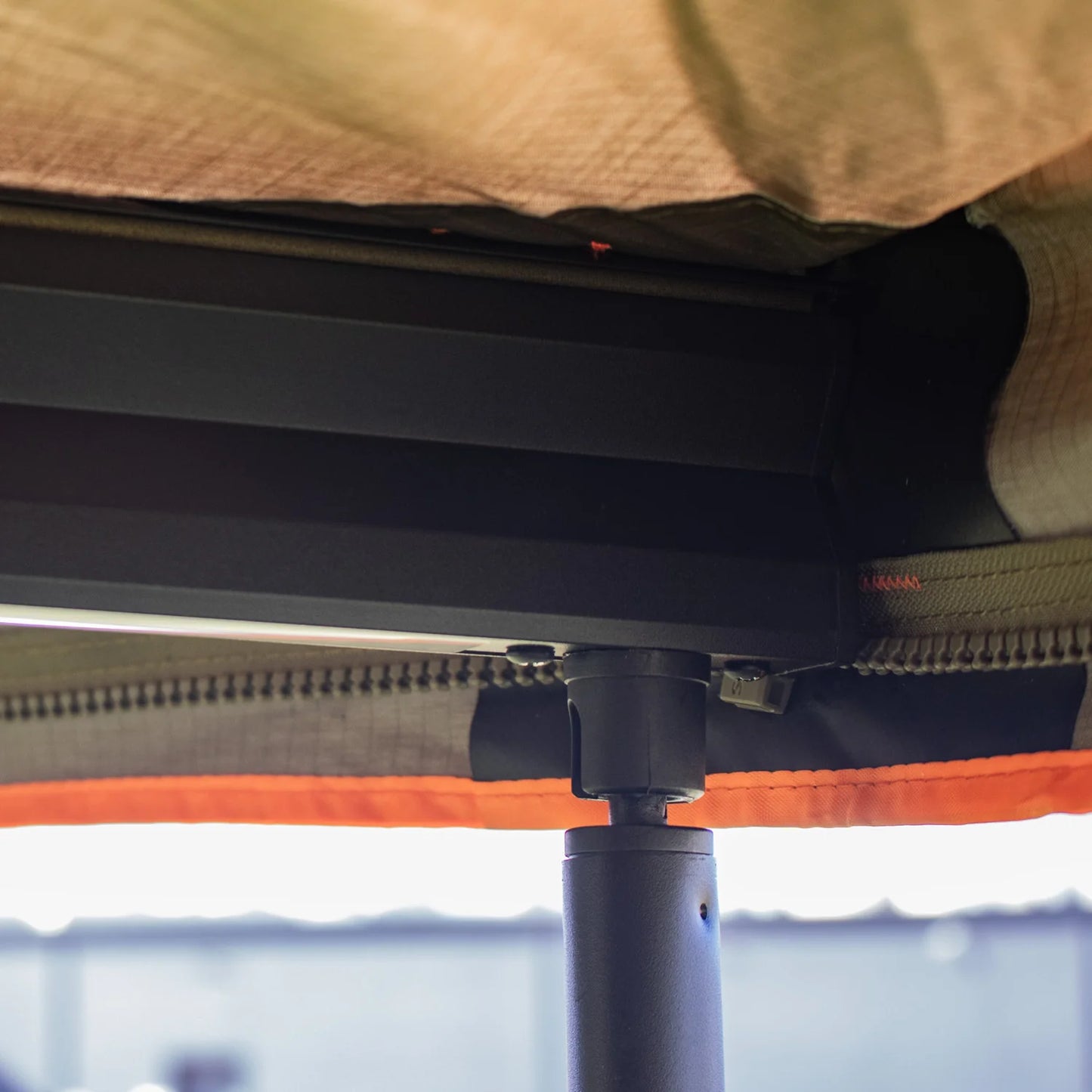 Auvent 270° XL Autoportant LED avec Accès Tente de Toit - DARCHE - Gauche sur Xperts4x4 Accessoires 4x4 Off-Road