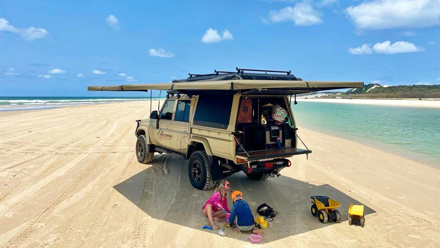 Auvent 270° XT MAX The Bush Company – Auto-Portant 4x4 sur Xperts4x4 Accessoires 4x4 Off-Road