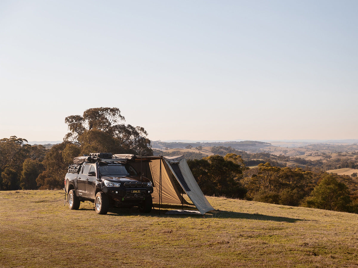 Kit Murs Rhino-Rack Auvent Batwing 180° - Extension Abri Tout-Terrain sur Xperts4x4 Accessoires 4x4 Off-Road