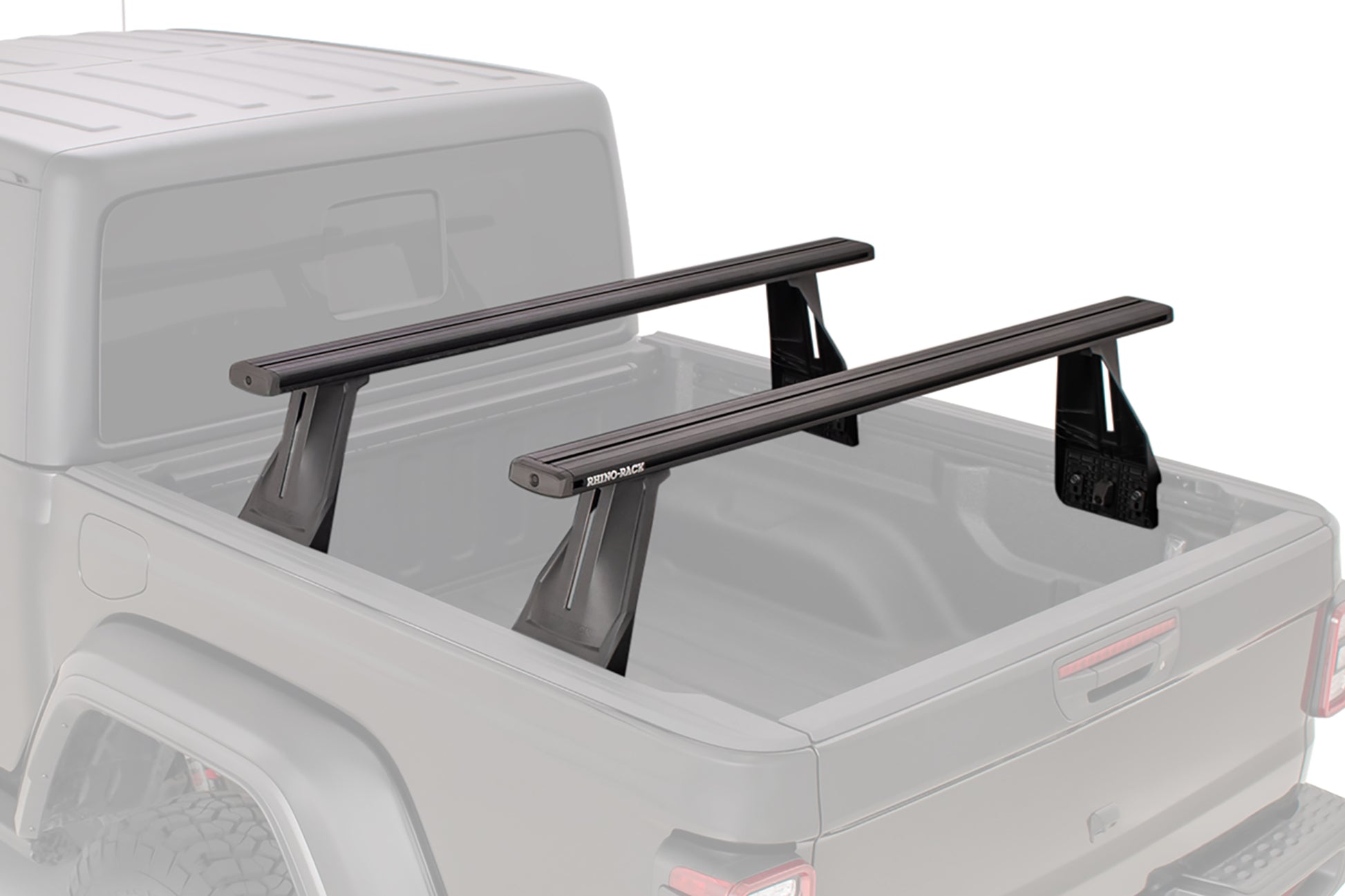 Kit de 2 barres de toit de 1500 mm RHINO-RACK pour Toyota Hilux Revo 2015+ avec système Reconn-Deck, robustes et faciles à installer.