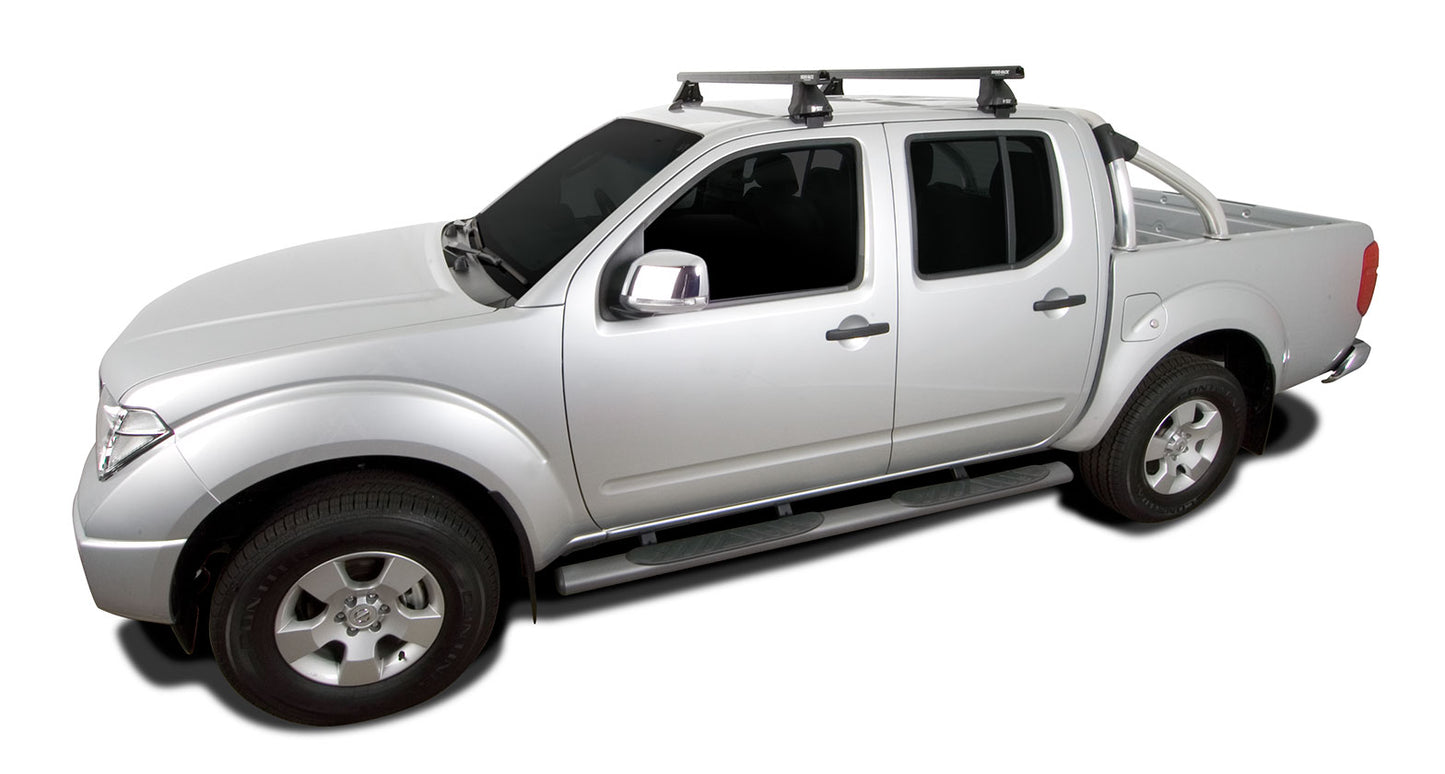 Kit de 2 barres de toit Heavy Duty noires Rhino-Rack pour Nissan Navara D40 2005-2015, série 2500, longueur 1375 mm.
