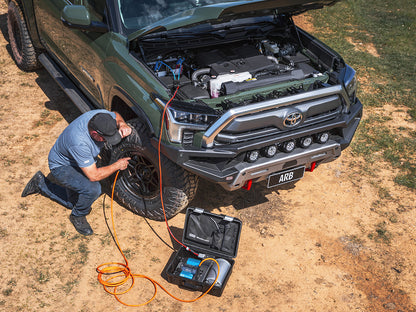 Compresseur Portable Bicylindre 12V ARB Brushless 260L/min - 4x4 (avec Malette) sur Xperts4x4 Accessoires 4x4 Off-Road