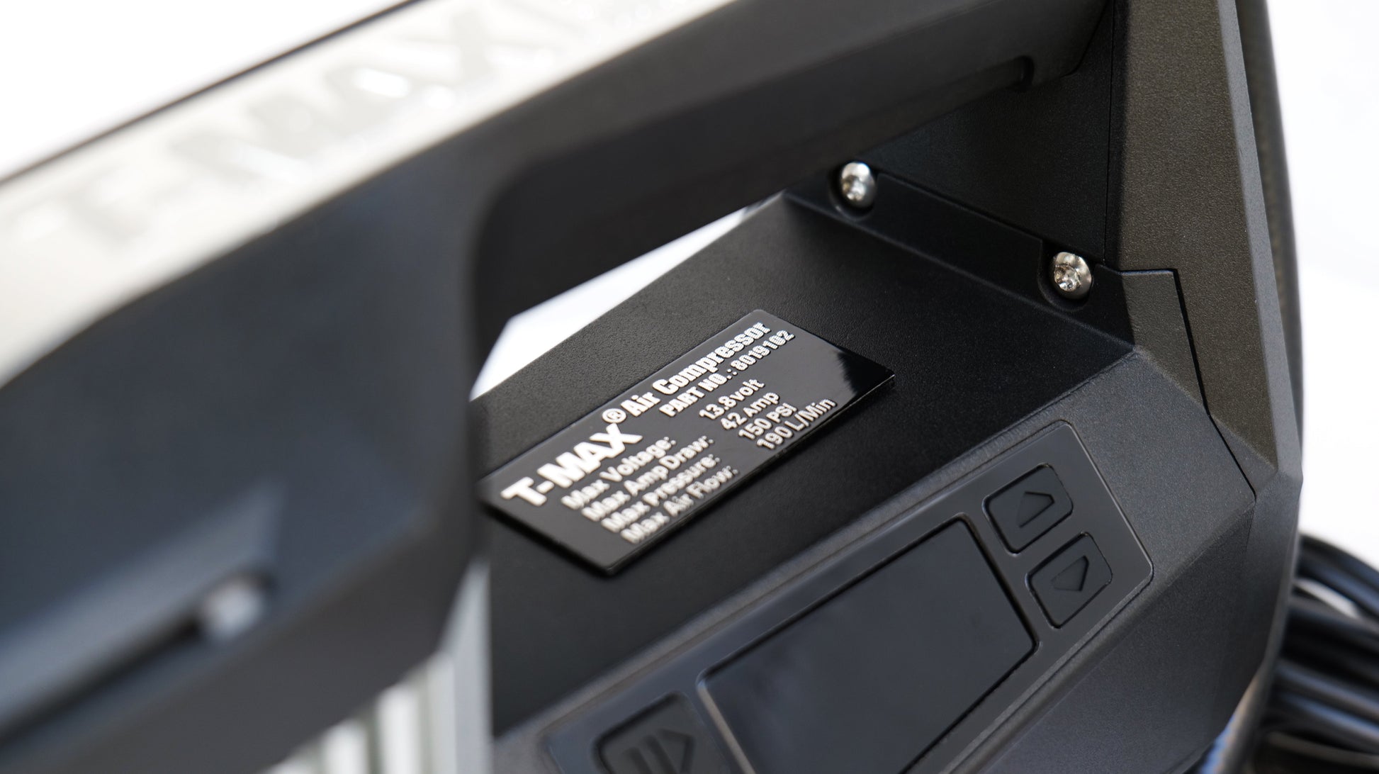 Compresseur T-MAX Storm Pump 150 PSI - L'indispensable du 4x4 sur Xperts4x4 Accessoires 4x4 Off-Road