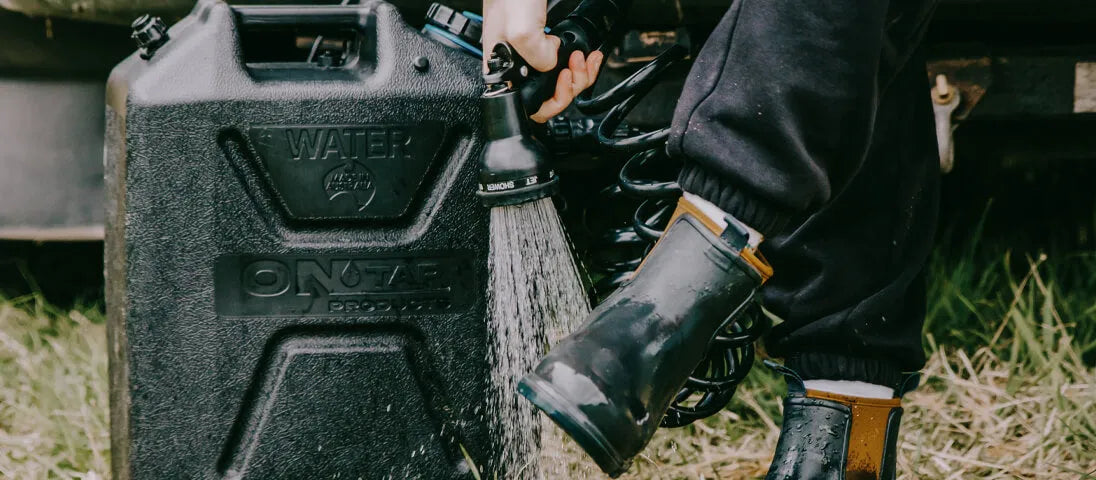 ONTAP Douche Portable - Black Edition by ARB4x4 sur Xperts4x4 Accessoires 4x4 Off-Road