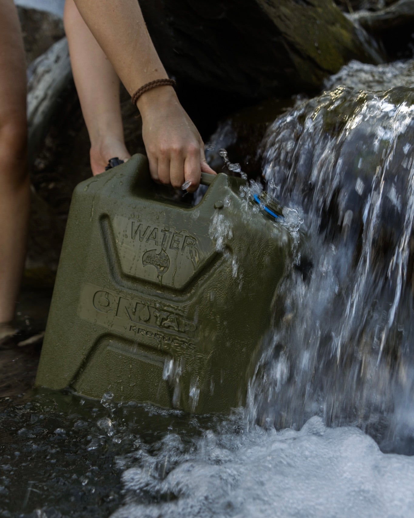 ONTAP Douche Portable - Green Edition by ARB4x4 sur Xperts4x4 Accessoires 4x4 Off-Road