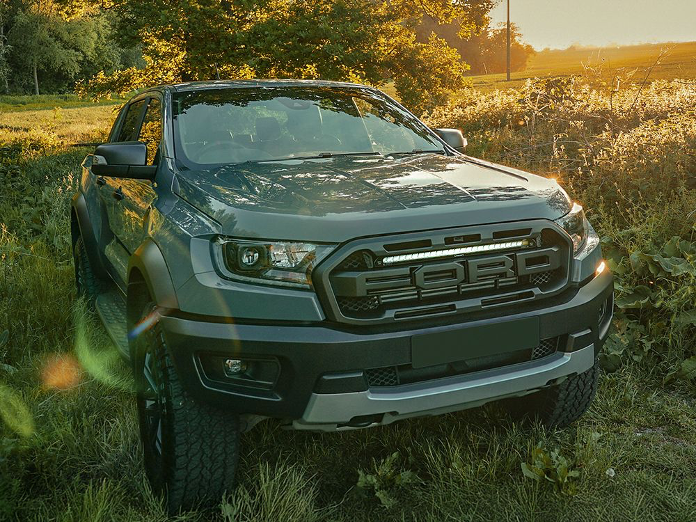 Barre de LED LAZER LAMPS Linear-24 Elite sur Xperts4x4 Accessoires 4x4 Off-Road