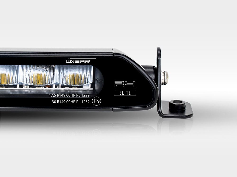 Barre de LED LAZER LAMPS Linear-24 Elite sur Xperts4x4 Accessoires 4x4 Off-Road