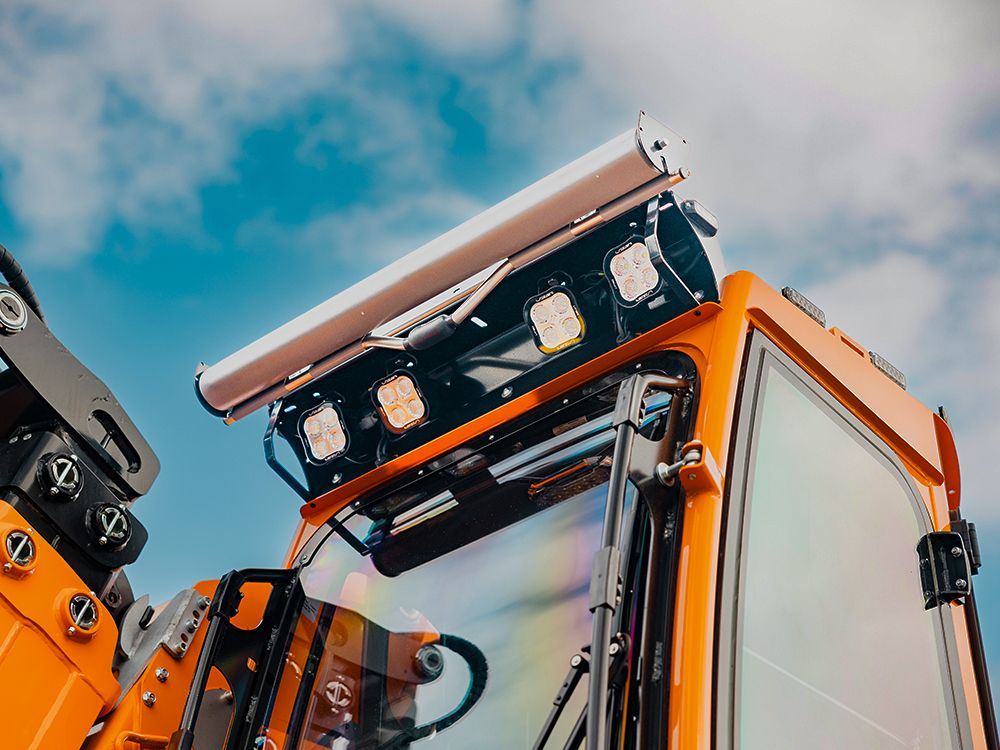 LAZER LAMPS Utility-50 Balise — Phare de Travail LED 5000 lm sur Xperts4x4 Accessoires 4x4 Off-Road