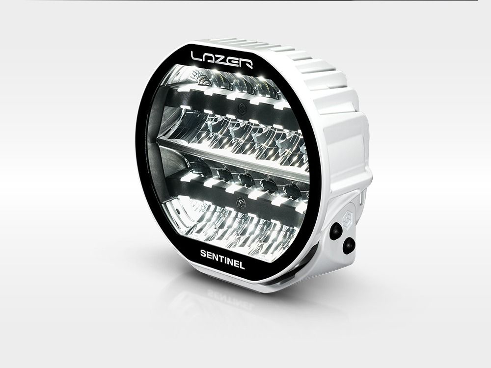 Longue portée LED LAZER LAMPS Sentinel 9 Highline PL2 Blanc avec fonction Gyrophare sur Xperts4x4 Accessoires 4x4 Off-Road