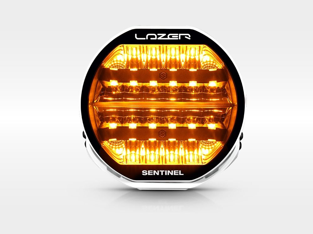 Longue portée LED LAZER LAMPS Sentinel 9 Highline PL2 Blanc avec fonction Gyrophare sur Xperts4x4 Accessoires 4x4 Off-Road