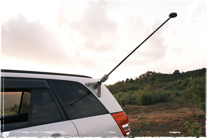 OuTask Lampe Télescopique LED Outdoor 720° - Vert Armée sur Xperts4x4 Accessoires 4x4 Off-Road