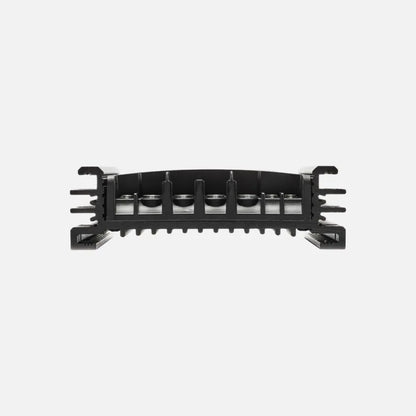 Système de gestion de batterie REDARC SOLI BCDC Alpha50R TVMS Rogue pour énergie et autonomie, avec affichage numérique et câbles.