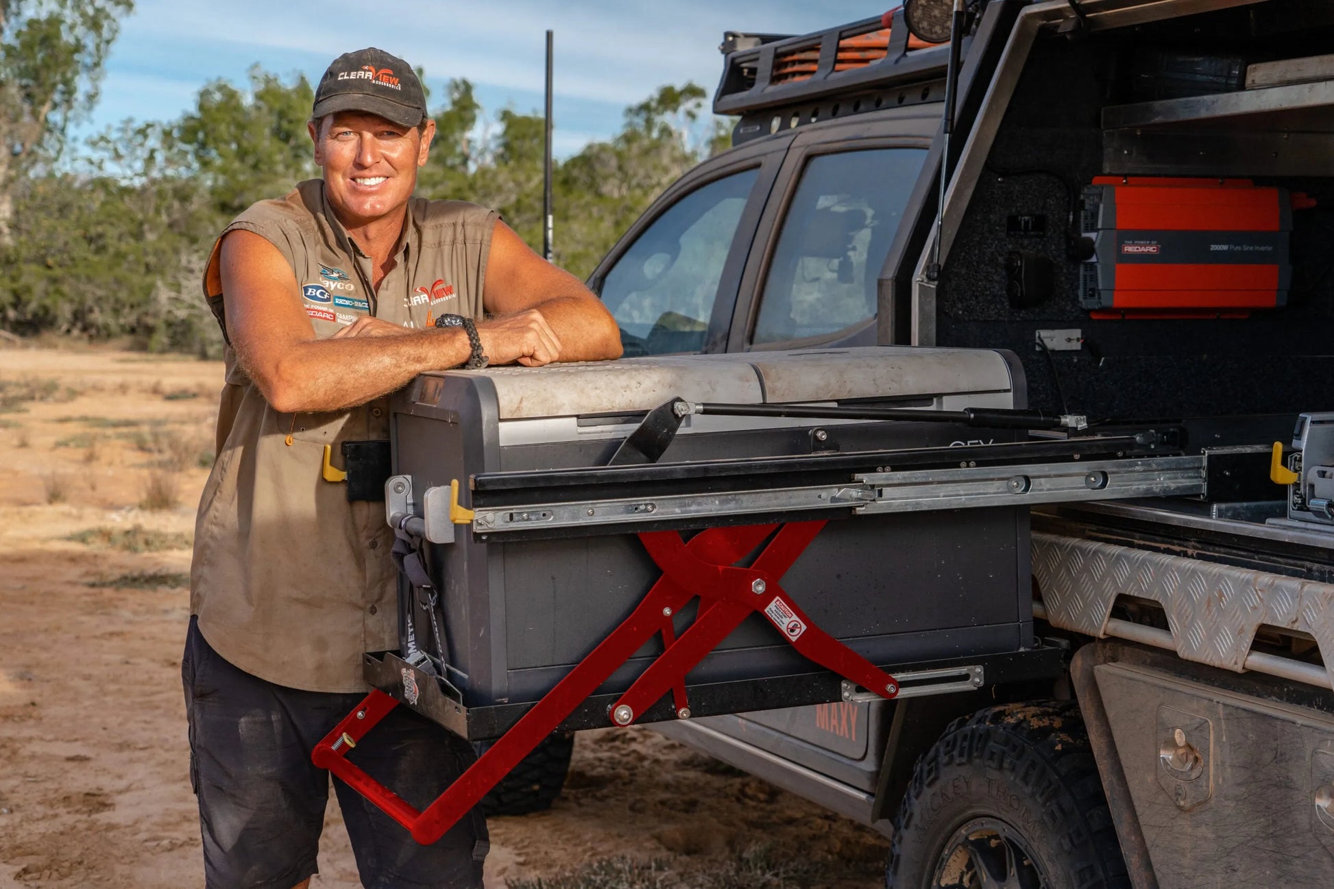 Plateau Coulissant/Basculant (Drop-slide) ClearView - Easy Slide sur Xperts4x4 Accessoires 4x4 Off-Road