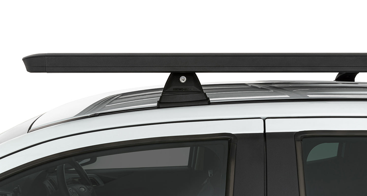 Kit galerie de toit Rhino-Rack Pioneer 6 pour Toyota Fortuner GX 2015+ avec pieds, dimensions 1500x1240mm, robuste et pratique.