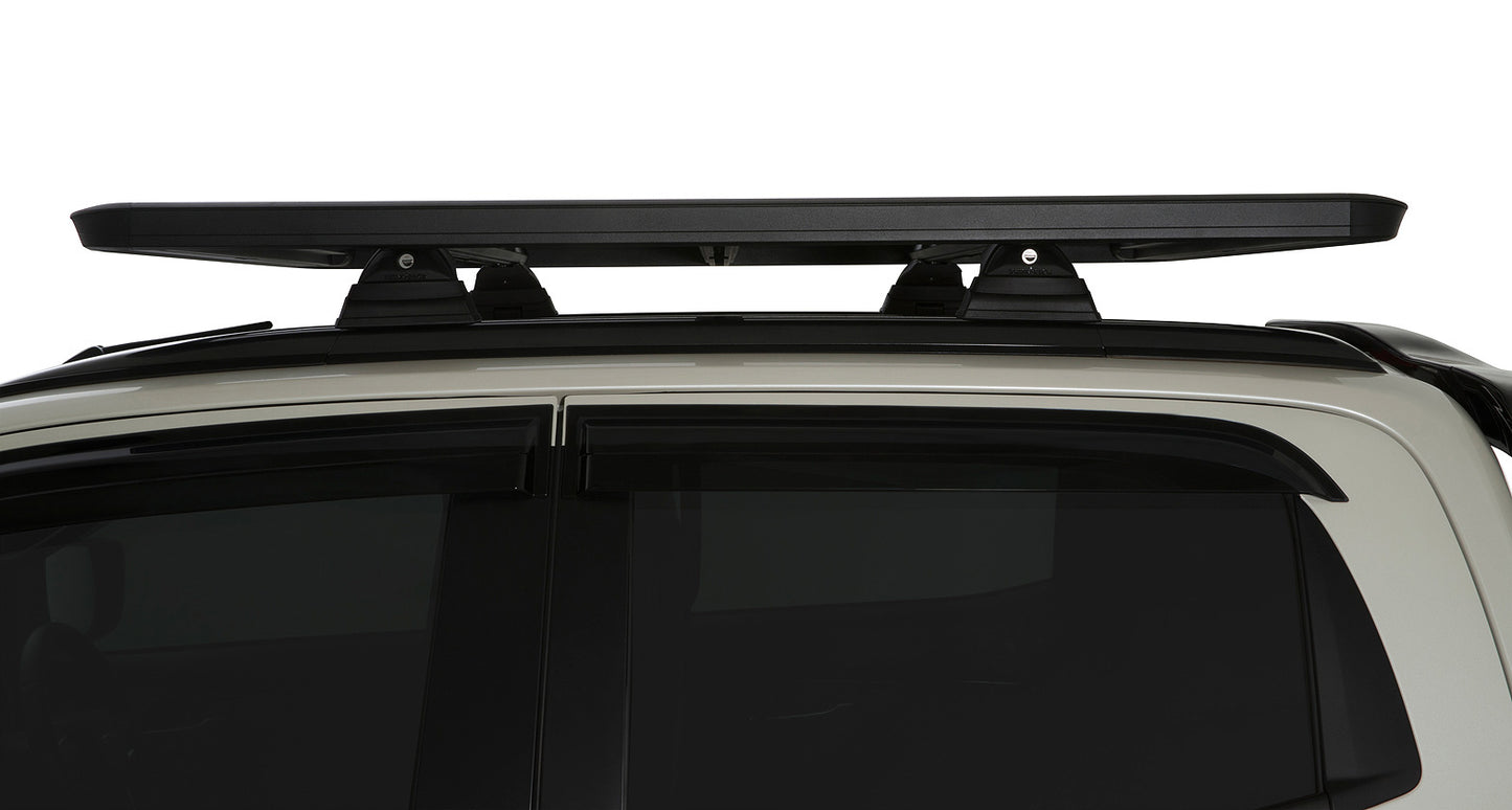 Galerie de toit Rhino-Rack Pioneer 6 1500x1240mm avec pieds RCL, supportant une charge pour véhicule tout-terrain.