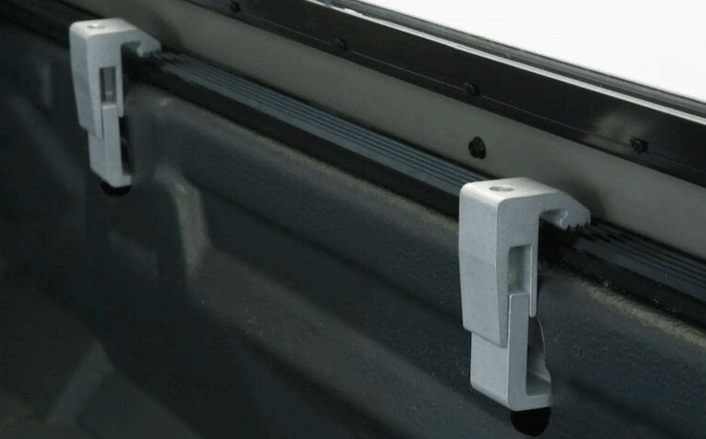 Hardtop Aeroklas Primer | Isuzu Dmax 2012-2020 Double Cab sur Xperts4x4 Accessoires 4x4 Off-Road