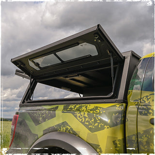 Hardtop Alu-Cab Contour Isuzu D-Max 2020-2023 Double Cab sur Xperts4x4 Accessoires 4x4 Off-Road