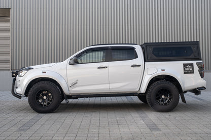 Hardtop Alu-Cab Contour Isuzu D-Max 2020 à Présent Double Cab sur Xperts4x4 Accessoires 4x4 Off-Road