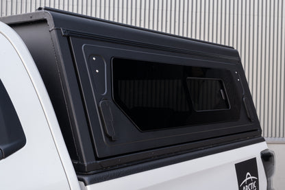 Hardtop Alu-Cab Contour Isuzu D-Max 2020 à Présent Double Cab sur Xperts4x4 Accessoires 4x4 Off-Road