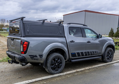Hardtop Alu-Cab Contour Nissan Navara 2016+ Double Cab sur Xperts4x4 Accessoires 4x4 Off-Road
