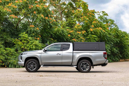 Hardtop Alu-Cab Explorer 3 Mitsubishi L200 2016+ sur Xperts4x4 Accessoires 4x4 Off-Road