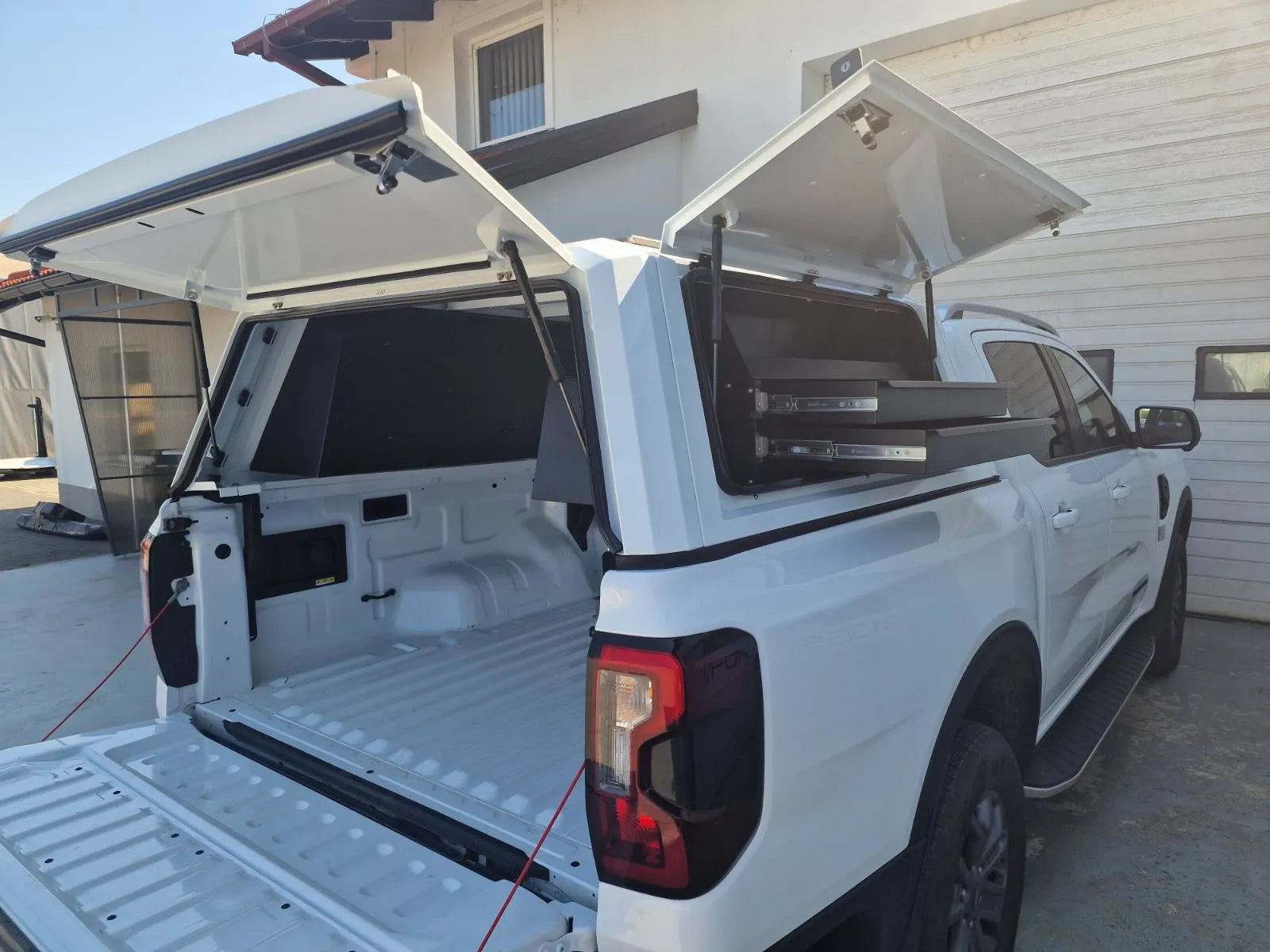 Hardtop Ford Ranger/Raptor 2023+ NEXT GEN | RSI SmartCap EVOd Defender sur Xperts4x4 Accessoires 4x4 Off-Road