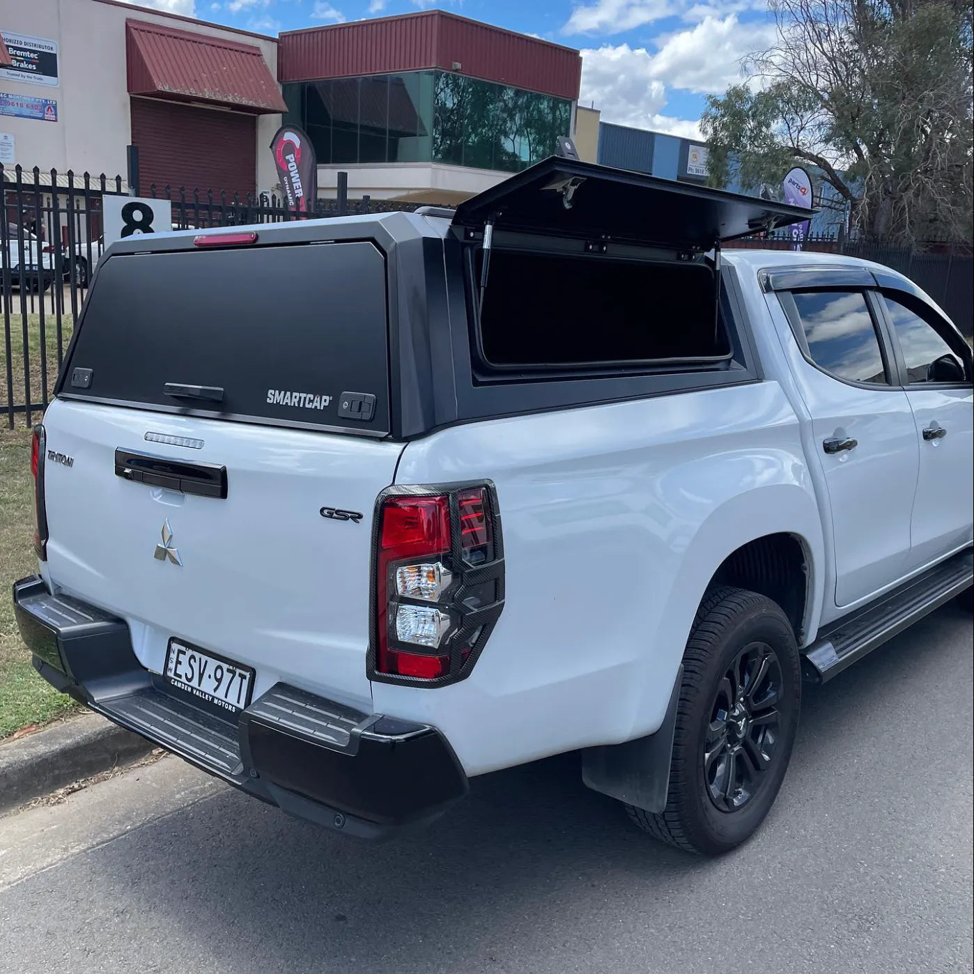 Hardtop Mitsubishi L200 2015+ | RSI SmartCap EVOd Defender sur Xperts4x4 Accessoires 4x4 Off-Road