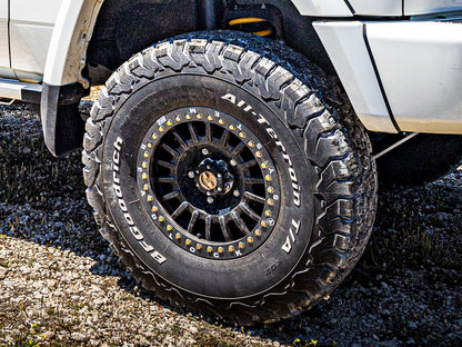 Jante Alu BRAID Winrace Noire 8x16 5x150 ET0 sur Xperts4x4 Accessoires 4x4 Off-Road