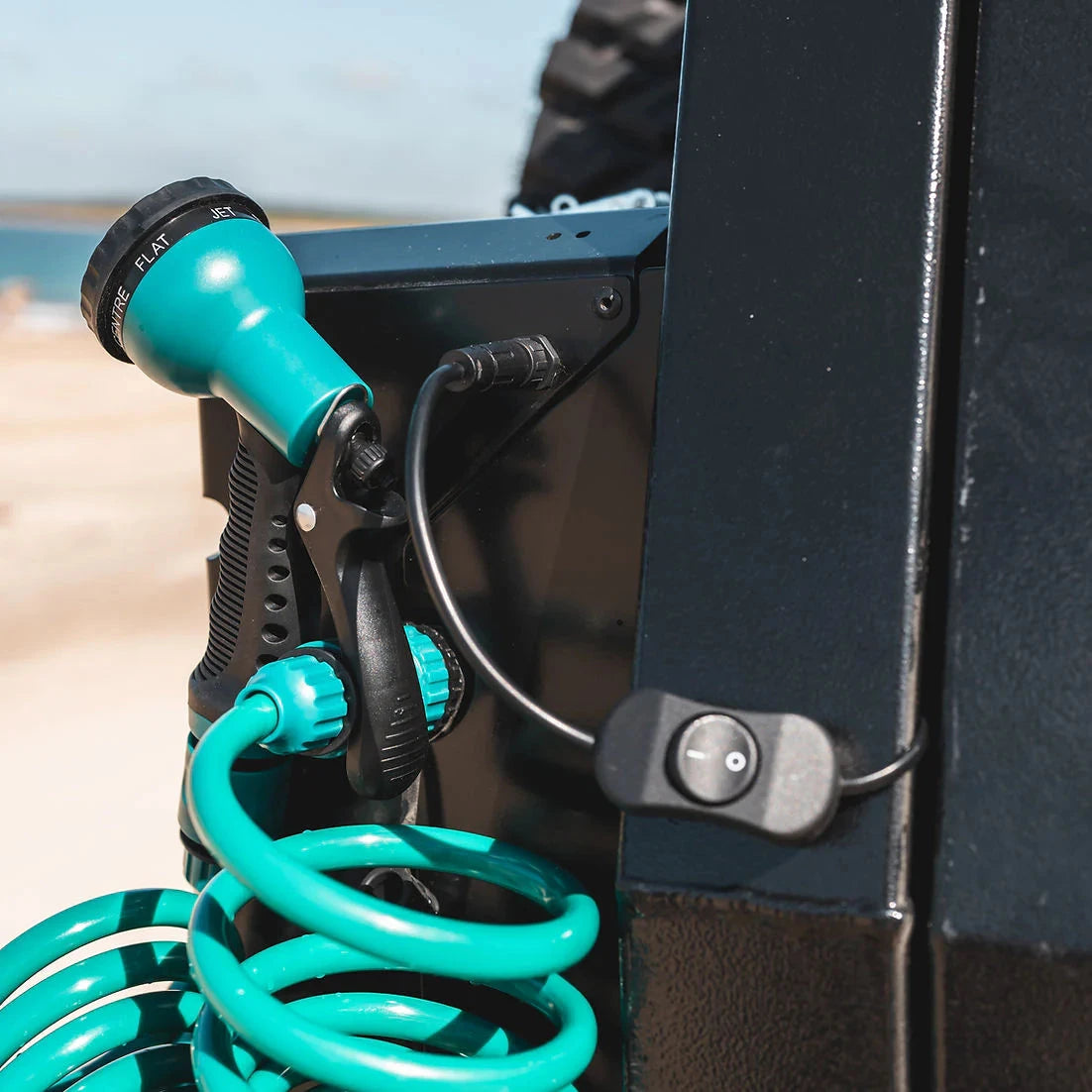 Support Jerry Can 22L Verrouillable Noir - ONTAP sur Xperts4x4 Accessoires 4x4 Off-Road