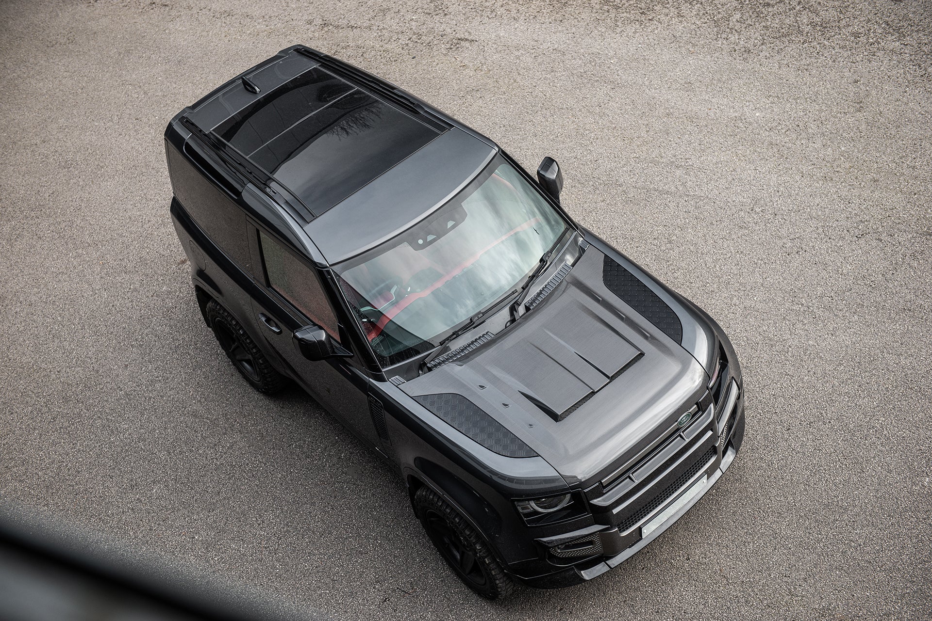 Capot Carbone Ventrilé KAHN Luxe - Defender 90/110/130 (2020+) sur Xperts4x4 Accessoires 4x4 Off-Road