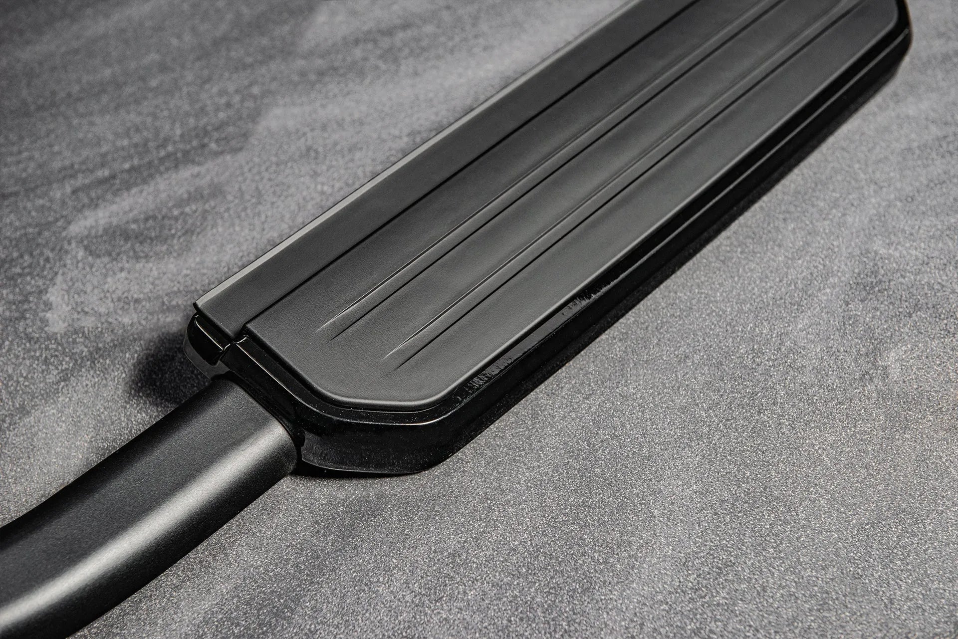 Marche-pied Fixe Kahn Design pour Land Rover Defender 110 (2020+) sur Xperts4x4 Accessoires 4x4 Off-Road